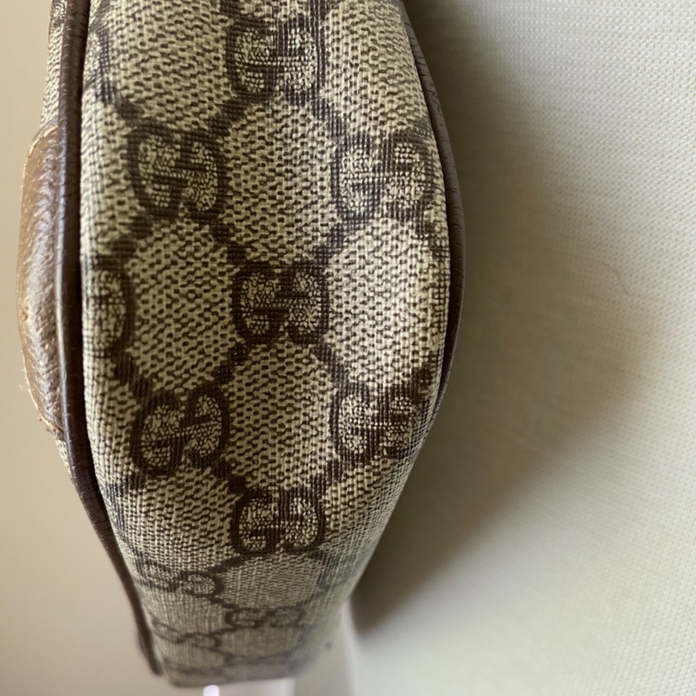 Authentic Vintaged Gucci Camera Bag - image 8